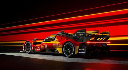 法拉利499P赛车在赛道上疾驰