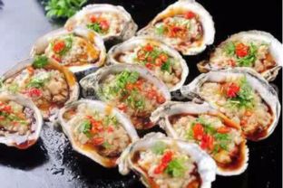 台风后三亚海滩惊现生蚝金鲳鱼，赶海狂欢背后的隐患与真相