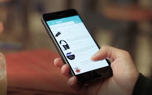 用户查看emoji键盘