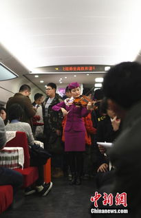 高铁列车员服务场景