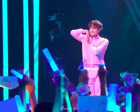 黄子韬婚礼设想图 粉丝三桌席位