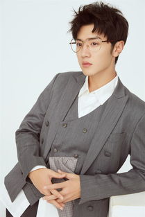 陈哲在怒江边的照片