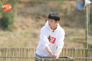 彭昱畅暴瘦真相揭秘：不是减肥，是突发阑尾炎！网友心疼不已