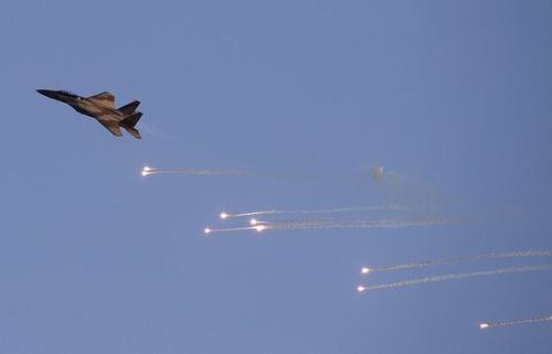 上任4天就遇袭身亡！伊朗最高军事指挥官之死引发中东风暴