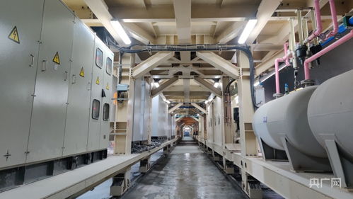 中国交建天山号硬岩挖掘机施工场景