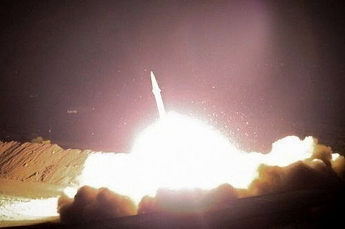 独家揭秘：伊朗导弹弹头末端加速现场画面曝光，技术实力震撼全球