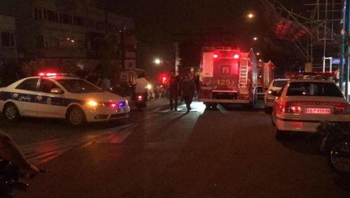 德黑兰夜空爆炸火光冲天