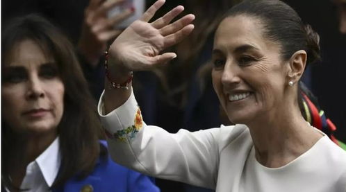 墨西哥总统辛鲍姆发表讲话