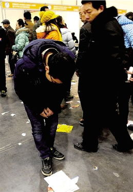 14.9%的失业率背后，年轻人正在经历什么？