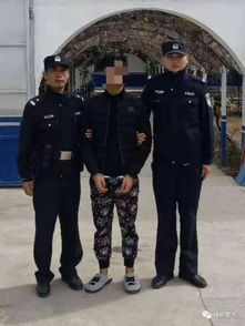 警察逮捕涉嫌造谣的男子现场