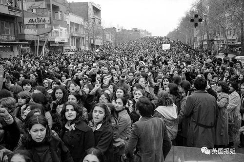 伊朗街头抗议现场照片