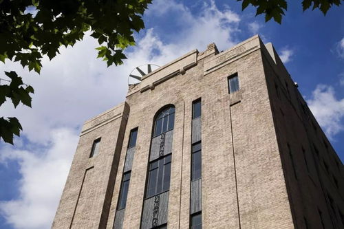 上海外滩美术馆致歉背后：一场社交媒体风波引发的公共关系反思