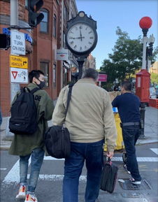 文泰一街头偶遇照片