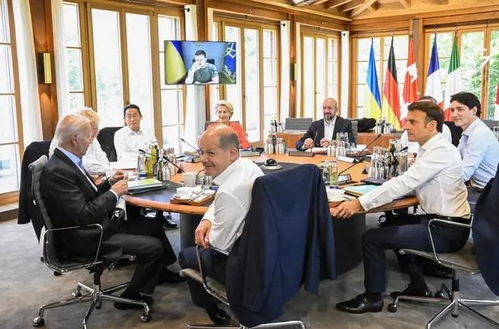 泽连斯基出席G7峰会现场神情凝重