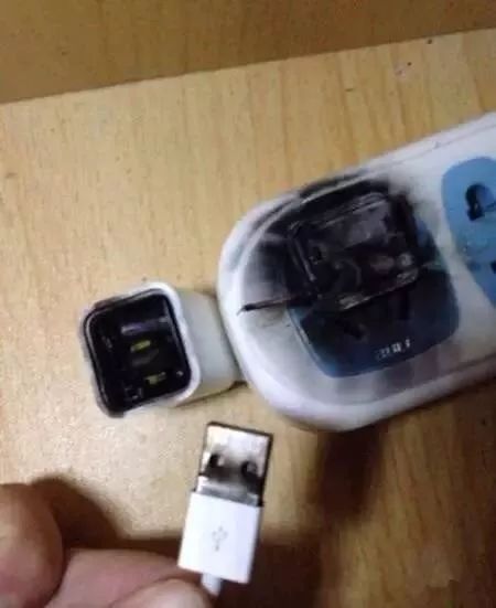 REDMI K80 至尊版快速充电演示