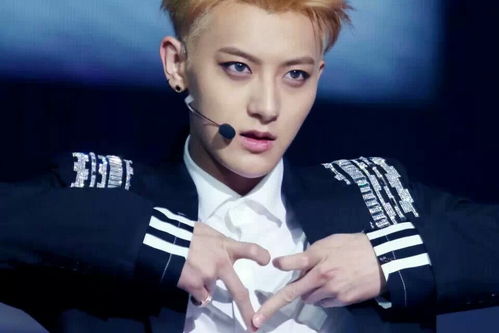 黄子韬代言品牌卫生巾发现黑色异物