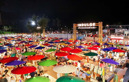 昆明文创市集热闹场景