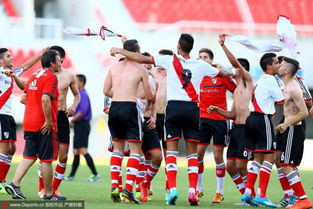 进球瞬间河床球员庆祝