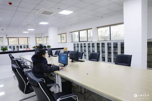 干净整洁的政务大厅场景