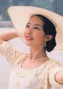 刘亦菲在《金粉世家》中饰演白秀珠