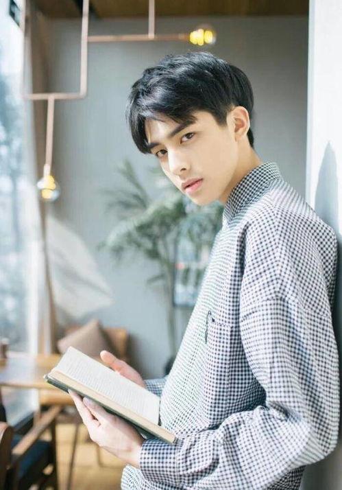 网友搞笑P图 宋威龙鼻子变形