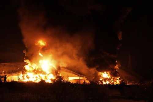 中东火药桶即将引爆？美媒警告：伊朗或因关键设施遭袭造核弹