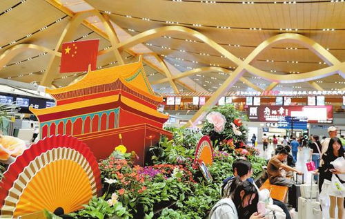 中国国旗飘扬在机场上空