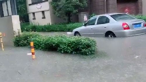 暴雨突袭，车库被淹4人失联！生死一线间，1人奇迹获救