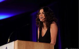 赛琳娜海莉比伯互相取关，三角关系再掀波澜？