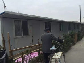 居民家门口变成小河