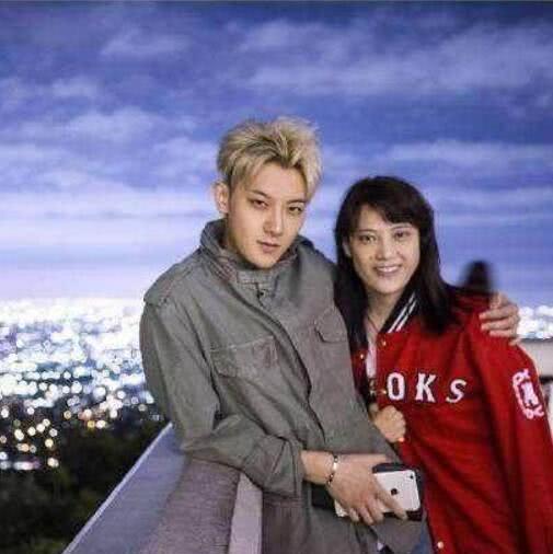 抗癌博主与家人合影