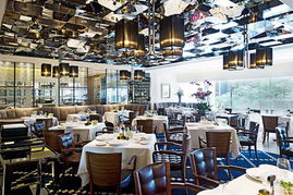 美军基地内的餐厅环境展示