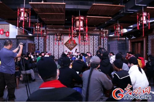 茶馆内沉浸式戏剧表演现场