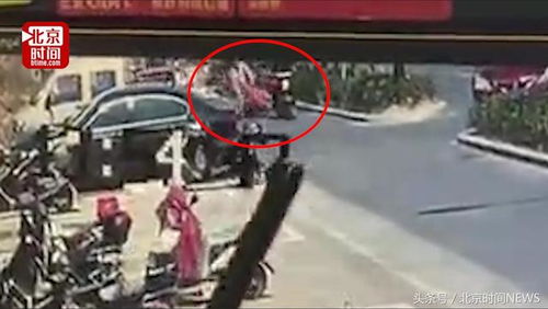 男子扶老人反被否认见义勇为