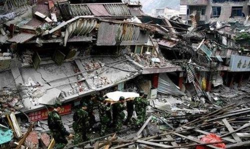 亲历地震瞬间：伊朗塞姆南省5.5级地震背后的惊魂一刻