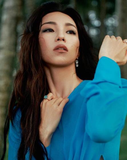 那尔那茜接受采访