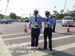 民警在现场指挥