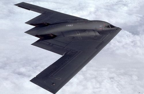 美军B2轰炸机袭击伊朗核设施？真相到底如何！