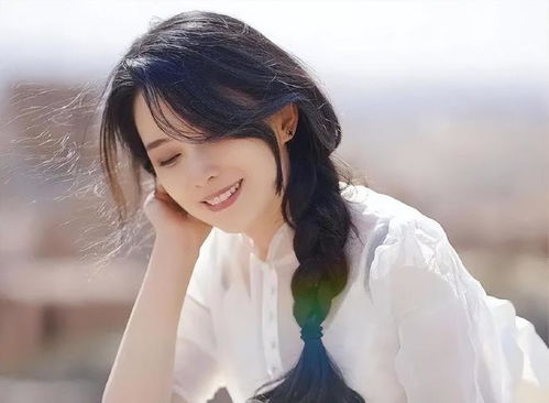 汪峰和森林北在电影院十指紧扣观影