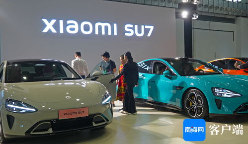 小米SU7车型展示图