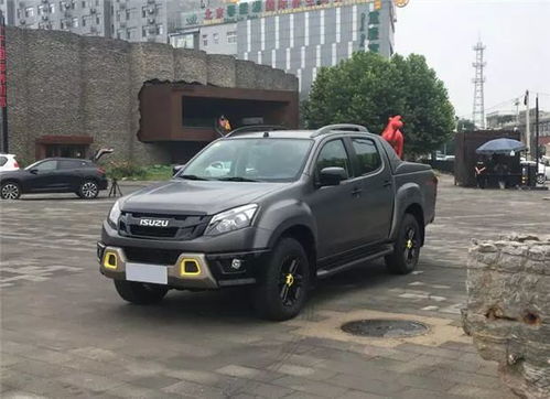 小米YU7 Max车型谍照曝光：碳纤维后扰流板特写