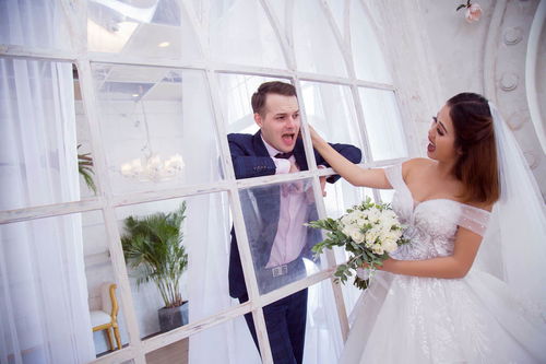 母亲为儿女友留学豪掷65万，分手后追讨法院判还25万！赠与界限引热议