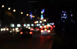 年轻人为何迷恋存在主义？孤独、焦虑与自我寻找的青春写照