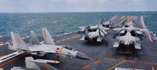 歼-15雨中带弹升空！中外航母高强度对抗细节首次曝光