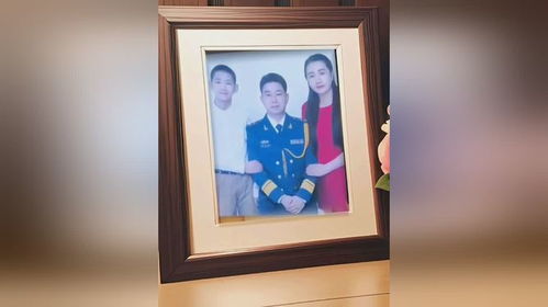 一家人曾经合影老照片