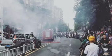 信阳街头消防车出动场景