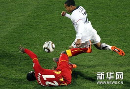 克拉克在比赛中突破