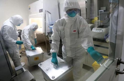 老爸评测实验室内的冰块检测设备