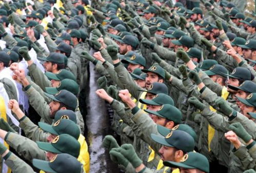 伊朗革命卫队加迪尔基地屋顶被炸飞现场图