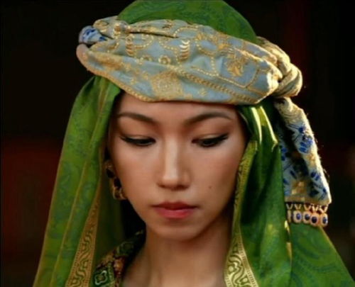 《长安的荔枝》演员风波：那尔那茜事件背后的真实与争议